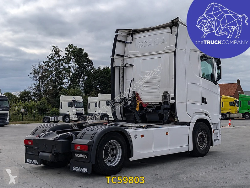 جرار Scania 520