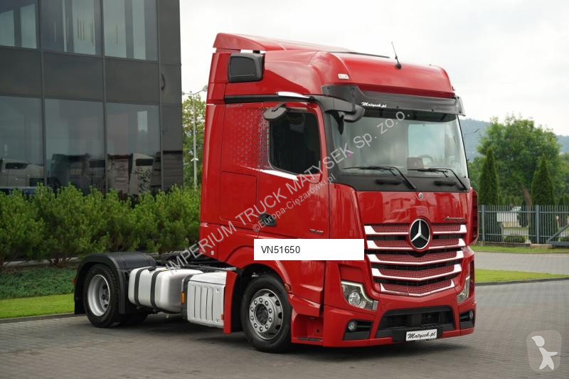 Влекач Mercedes ACTROS 1845