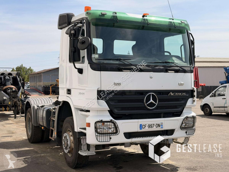جرار Mercedes 2044