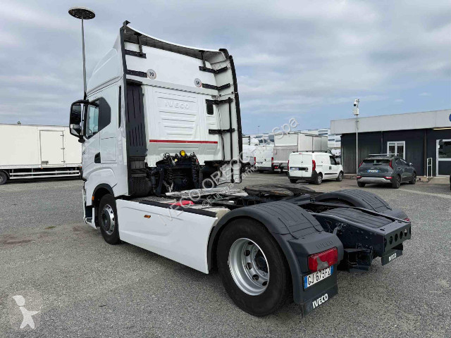 جرار Iveco S-WAY AS440S49T/P