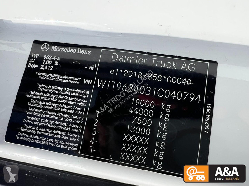 جرار Mercedes ACTROS 1845