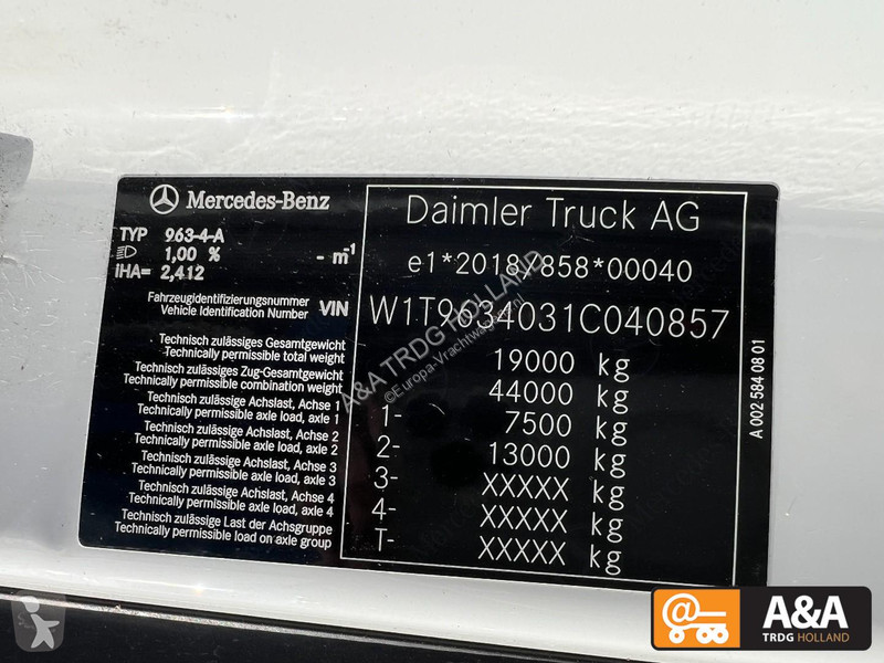 جرار Mercedes ACTROS 1845