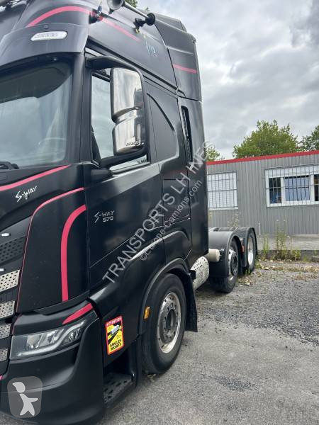 Ciągnik siodłowy Iveco