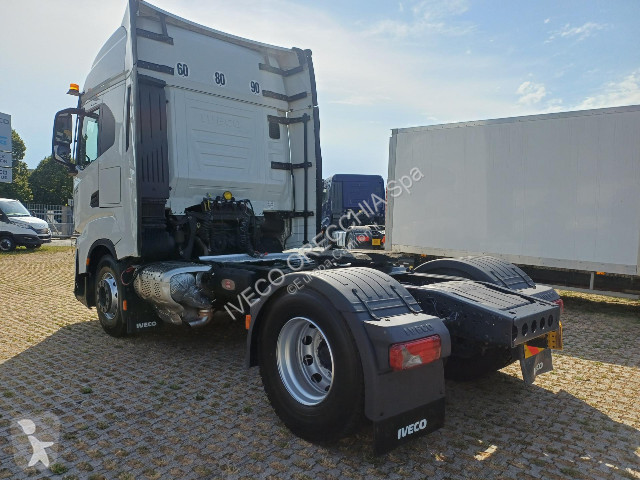 جرار Iveco X-WAY AS440X49T/P