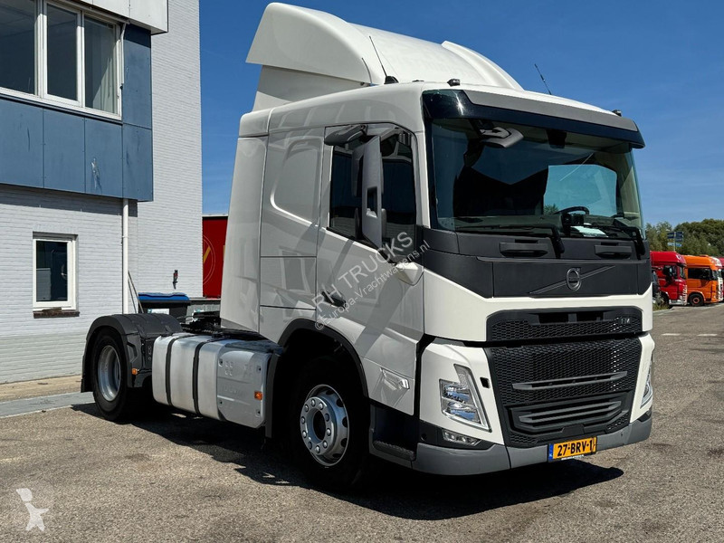 جرار Volvo 380 4X2 EURO 6