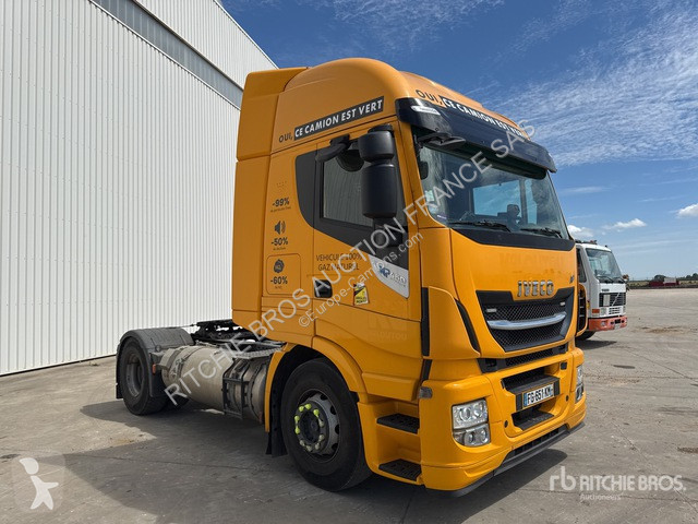 جرار Iveco AS440S46
