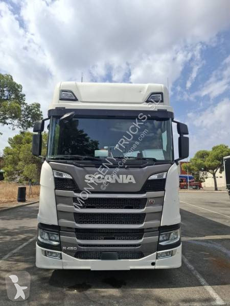 جرار Scania