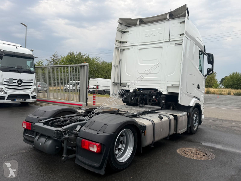 جرار DAF 530 FT Lowdeck/Mega Intarder