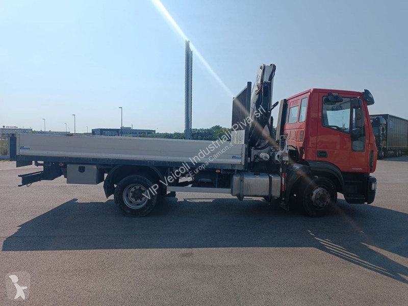 شاحنة Iveco 150 E 21