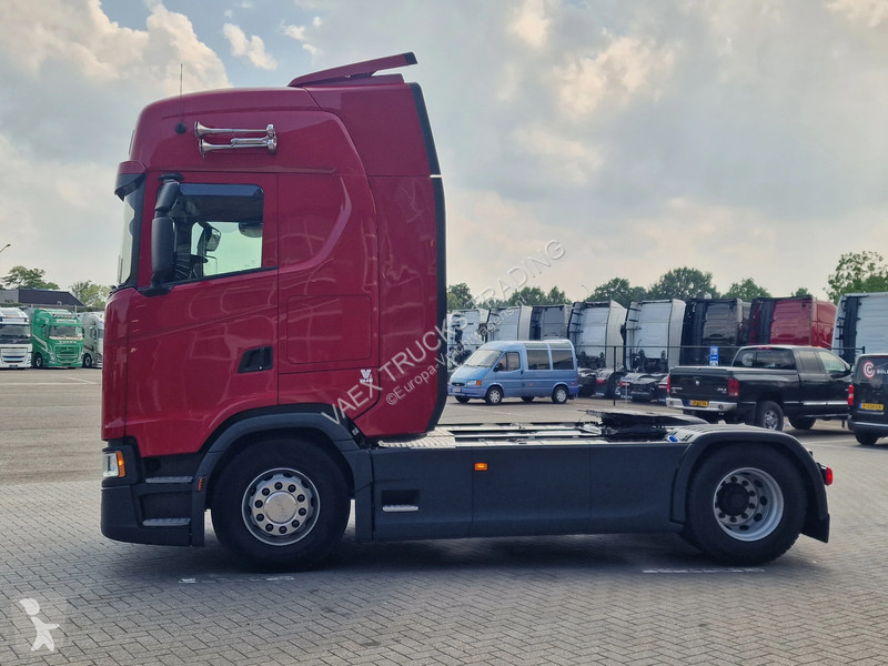 جرار Scania 460 4X2 - steel / air - retarder -...