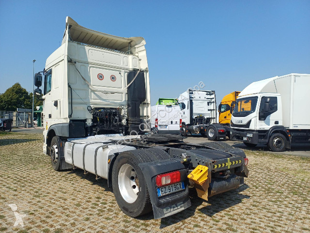جرار DAF XF460