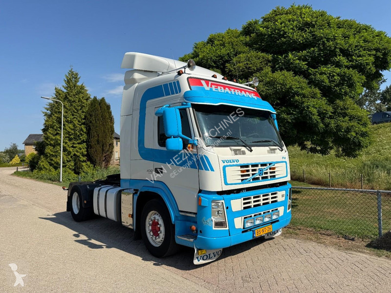 جرار Volvo 400 4X2 EUR0 5