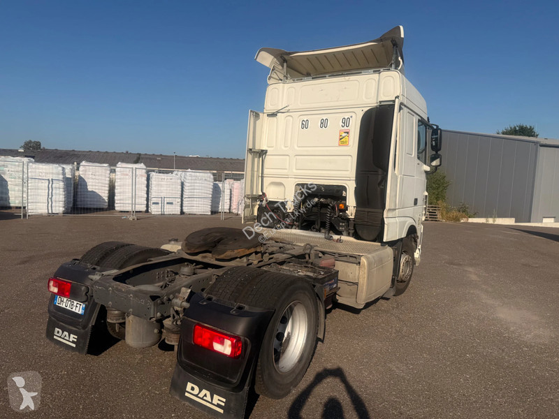 جرار DAF 106460 4x2 space cab
