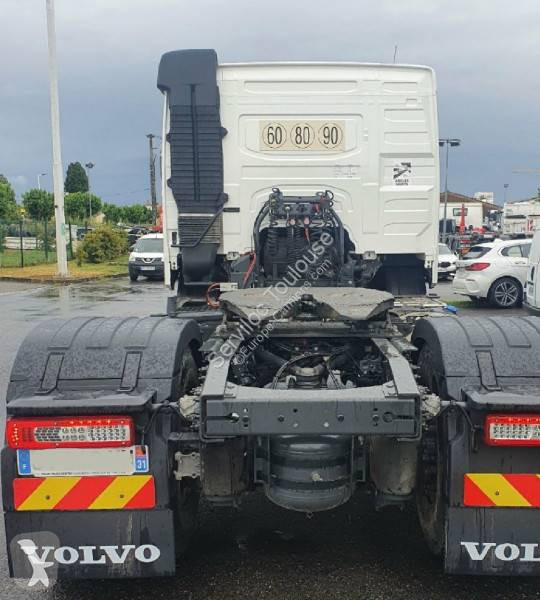 جرار Volvo