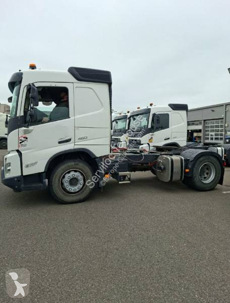 جرار Volvo