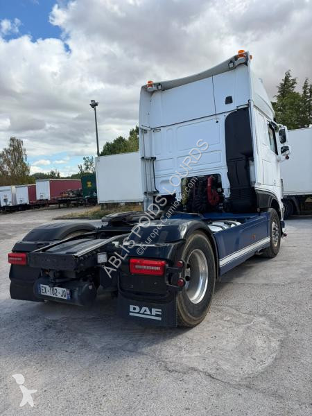 جرار DAF 530
