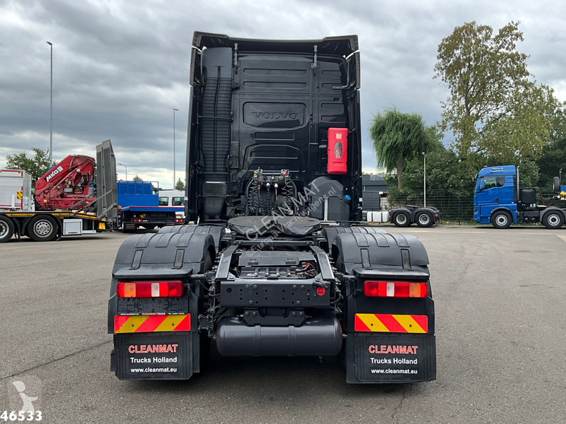 جرار Volvo 6x2 VEB+