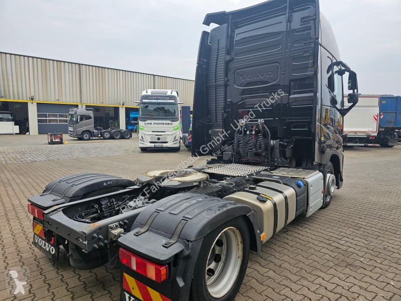 جرار Volvo 500 4x2 X-low, MEGA*Globe XL,ACC,...