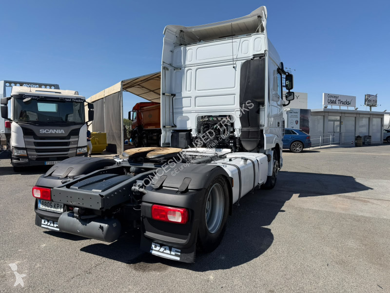 Cabeza tractora DAF  530