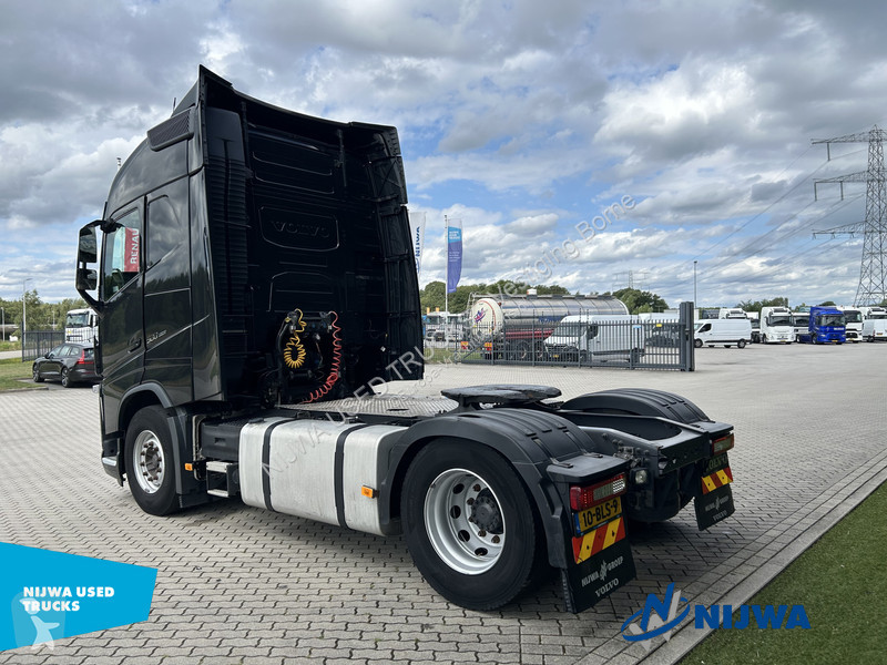 جرار Volvo 500 4x2 VDS + No TC