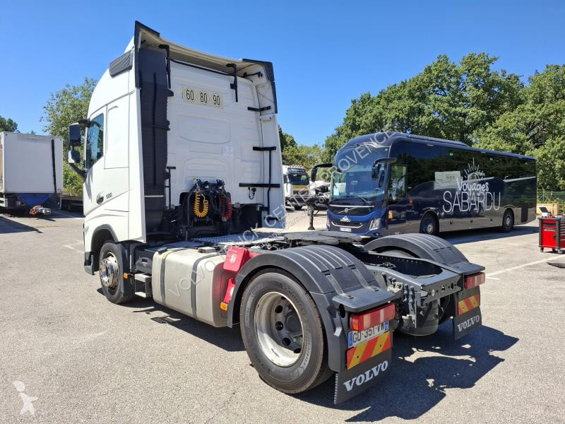 جرار Volvo 500