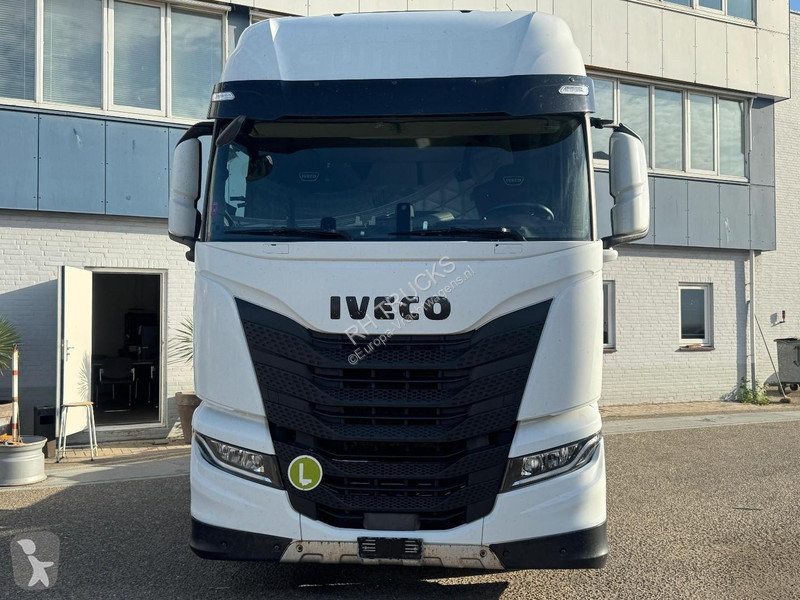 جرار Iveco 460 4X2 EURO 6 + INTARDER + ALCOA