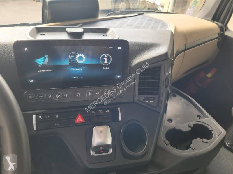 جرار Mercedes