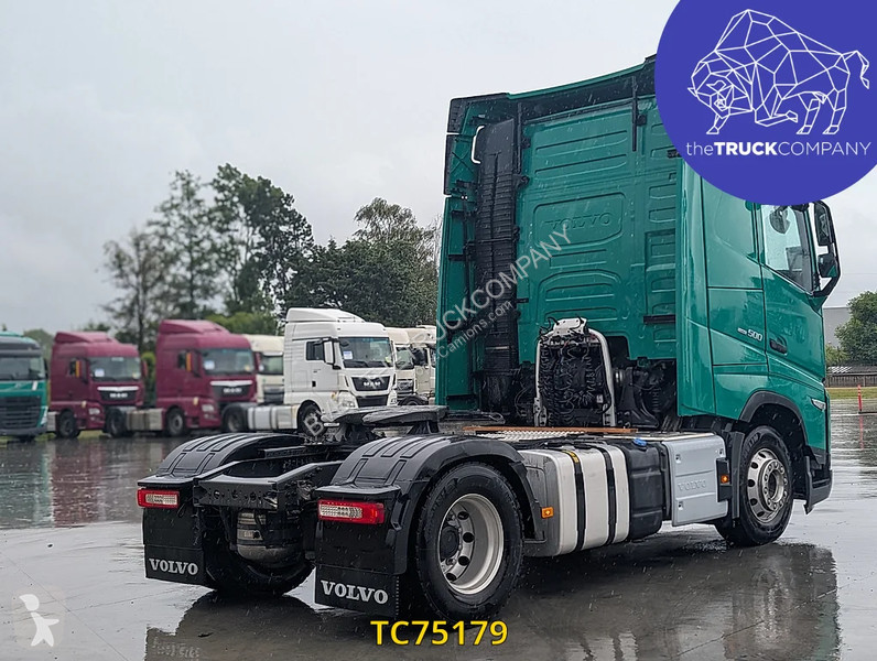 جرار Volvo 500