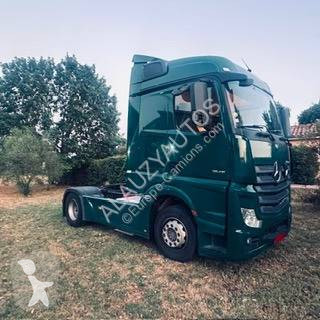 جرار Mercedes