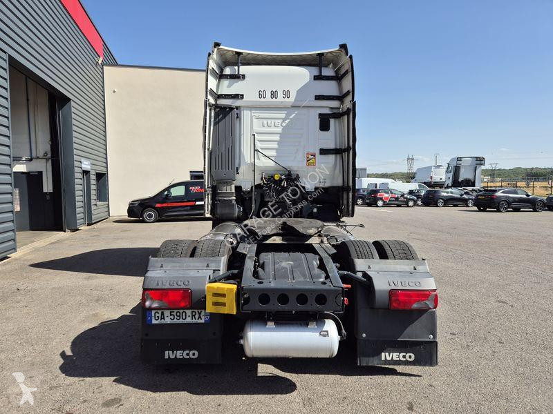 جرار Iveco 460 GNL / INTARDER