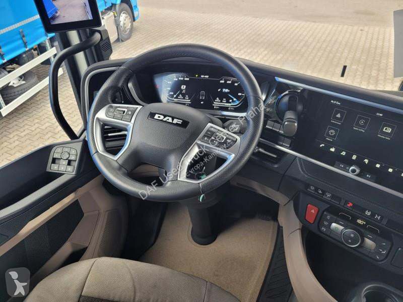 جرار DAF XG  FT 4X2