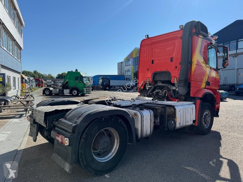 جرار Mercedes 2143 4X4 EURO 6 + TIPPER HYDRAULICS