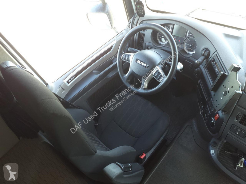 جرار DAF XF  FT 4X2