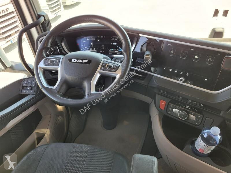 جرار DAF XG  FT LOW DECK 4X2