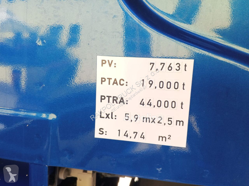 جرار Renault T460