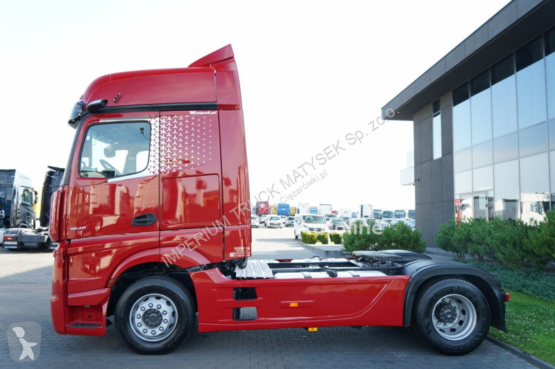 Влекач Mercedes ACTROS 1845