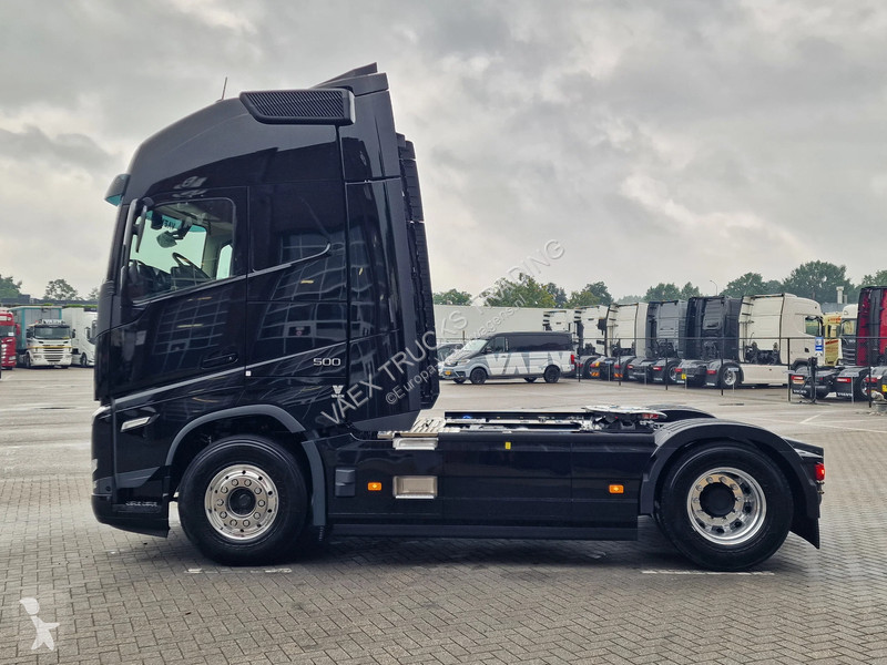 Traktor Volvo 13500 Globetrotter XL 4x2 - NEW -...
