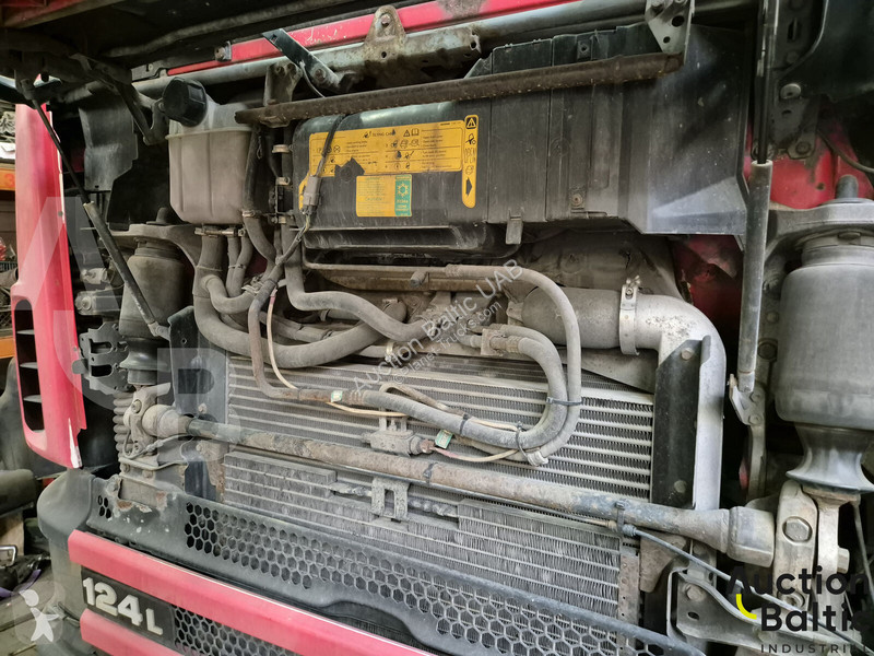 Cap tractor Scania