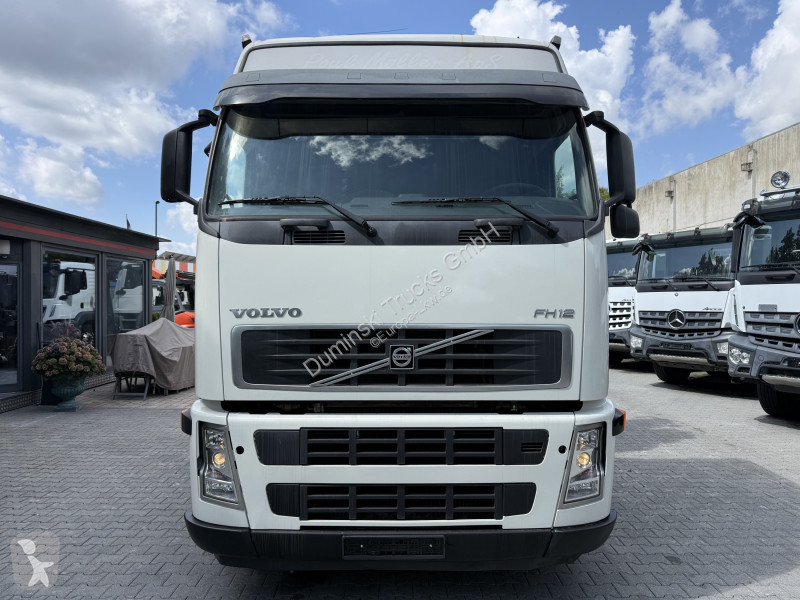 Cabeza tractora Volvo 460 8X4 Kran Fassi F1000