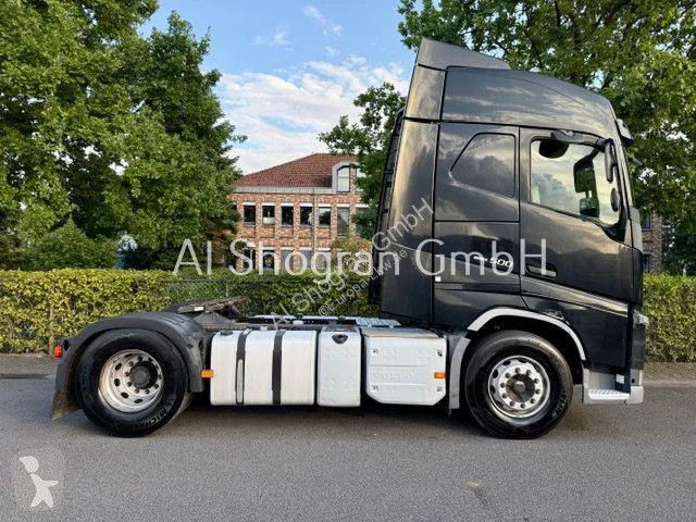 Trekker Volvo 500 Globetrotter / 2 x Tank / Euro6