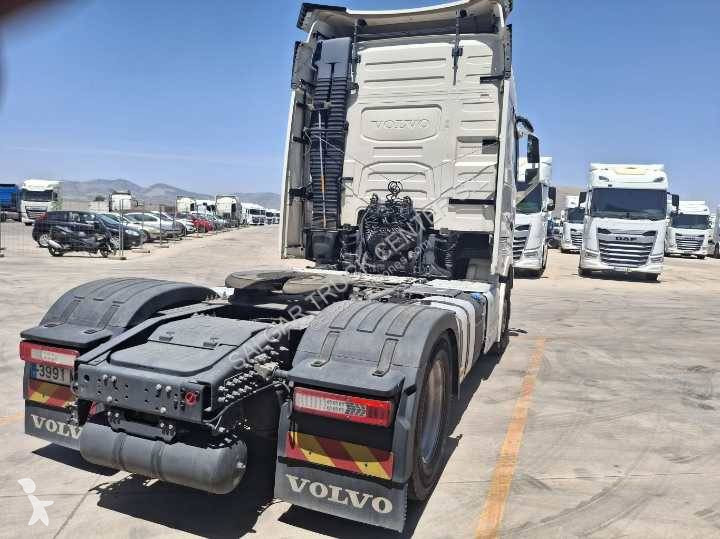 Cabeza tractora Volvo