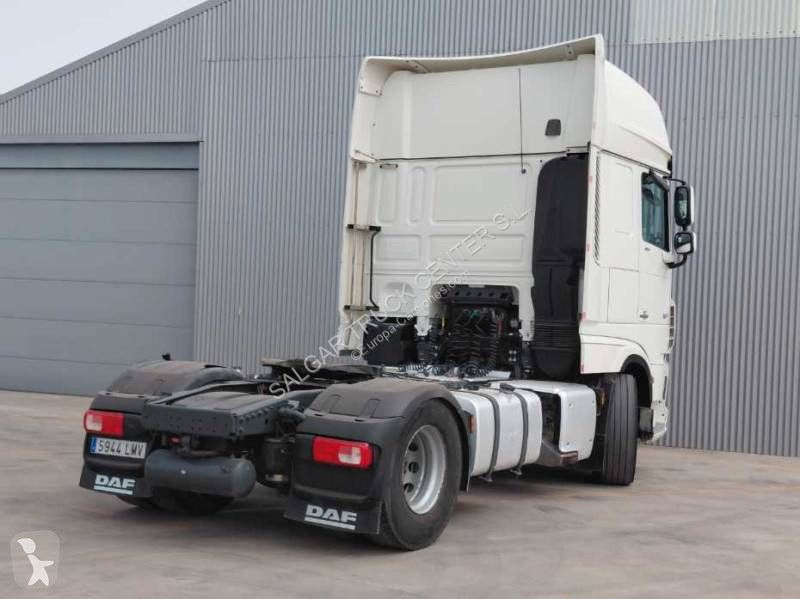 Cabeza tractora DAF
