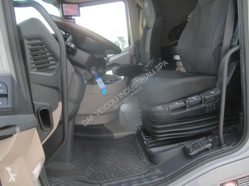 Tratores DAF + 530 FT 4X2