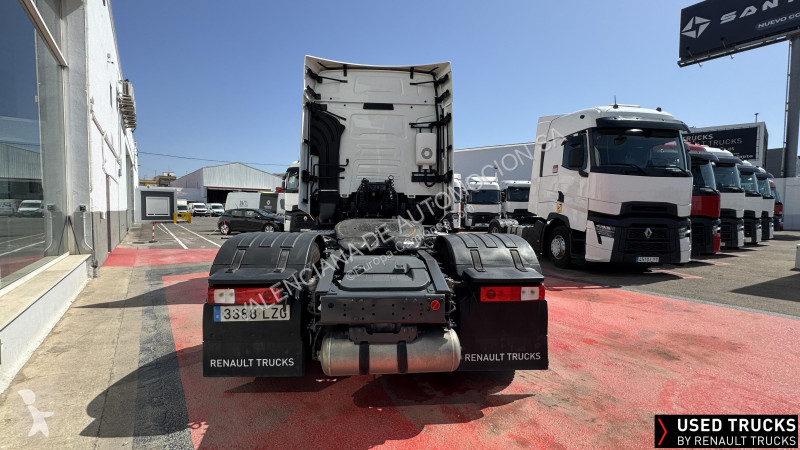 Cabeza tractora Renault
