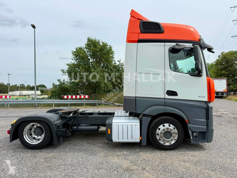Trekker Mercedes 1845 LSnRL BigSpace Low Liner...