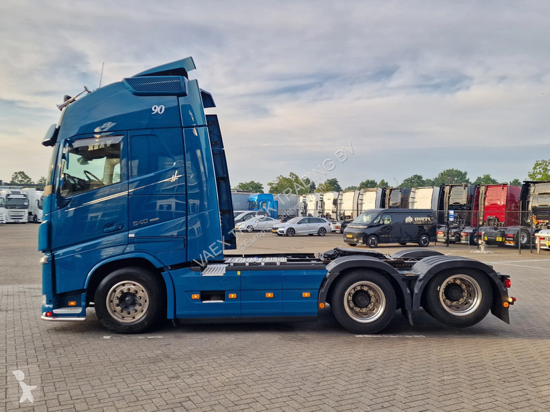 Trekker Volvo 13540 Globetrotter XL 6x2 -...