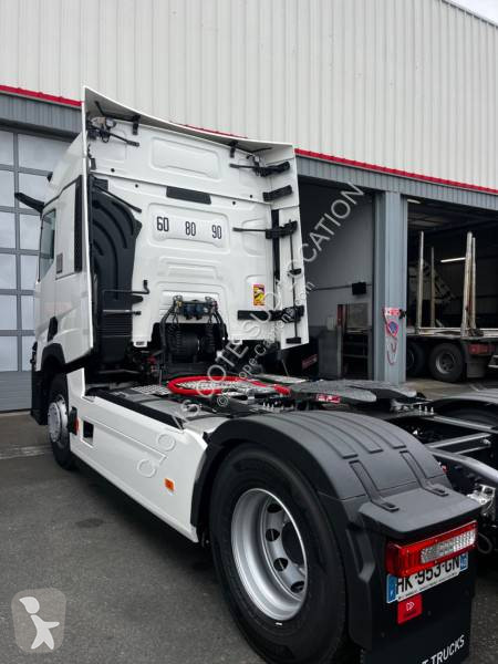 Cabeza tractora Renault
