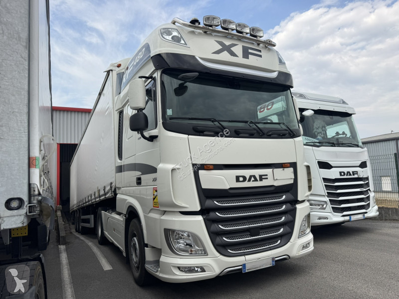 Cabeza tractora DAF