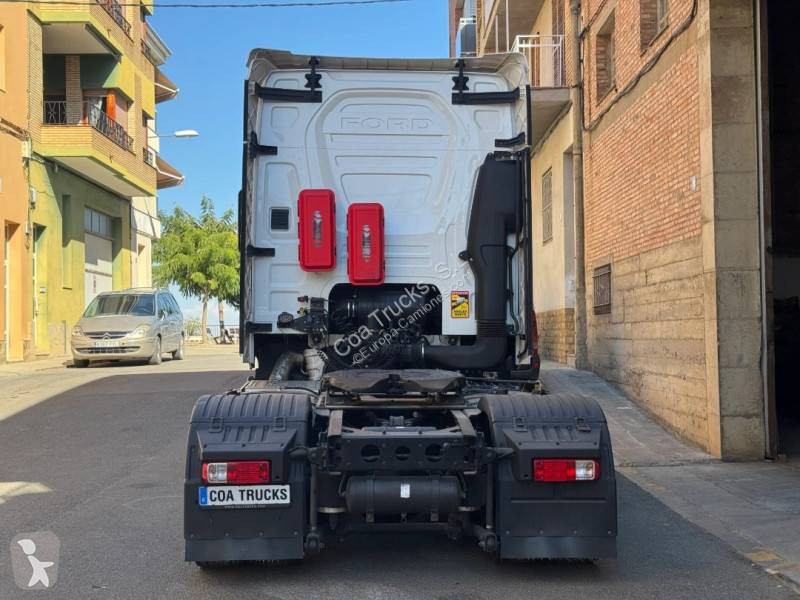 Cabeza tractora Ford Trucks