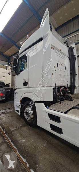 Cabeza tractora Mercedes 1851 LS